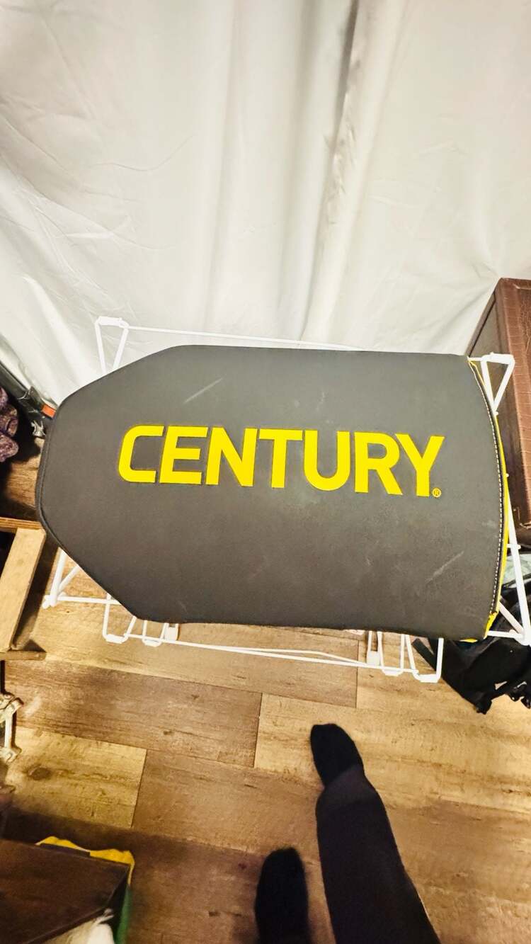 Century Curved Muay Thai Pad Yellow/Black Great Shape,
